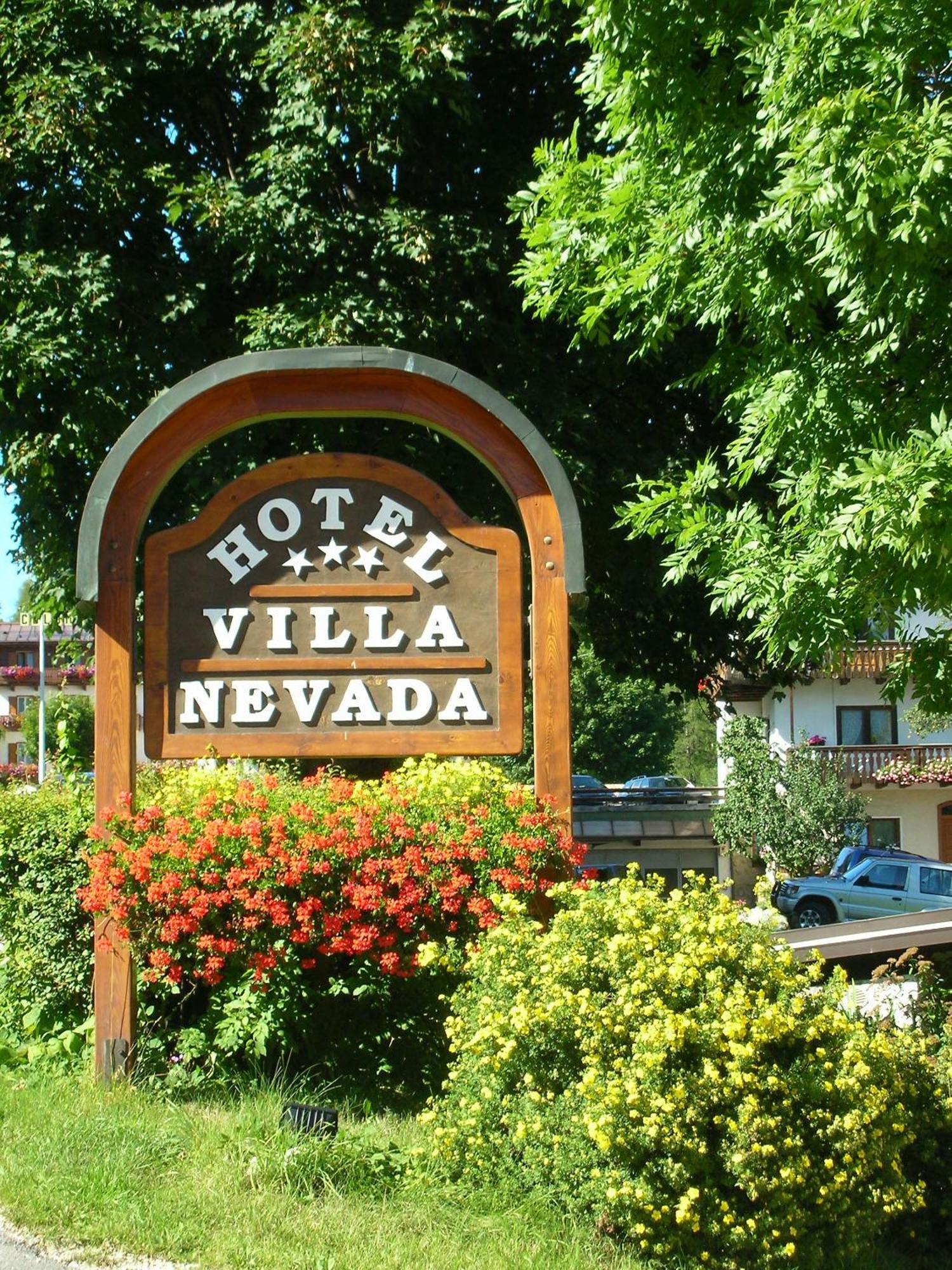 Hotel Villa Nevada كورتينا دامبيتزو المظهر الخارجي الصورة